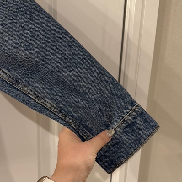 Lightly worn Old Navy Denim Jacket size M - Picture 9 of 16